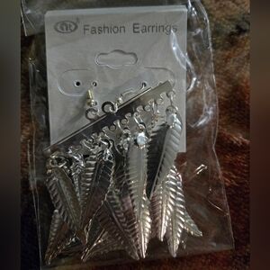 FASHION EARRINGS